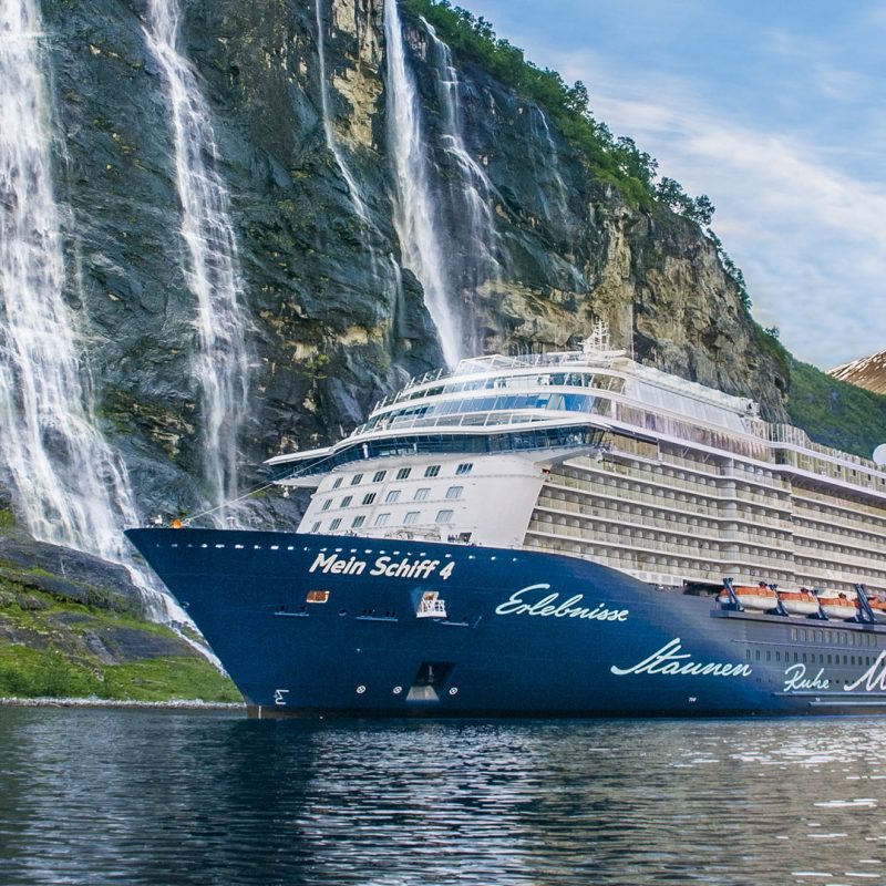 Norwegen Mit Geirangerfjord I Schiffsguru Die